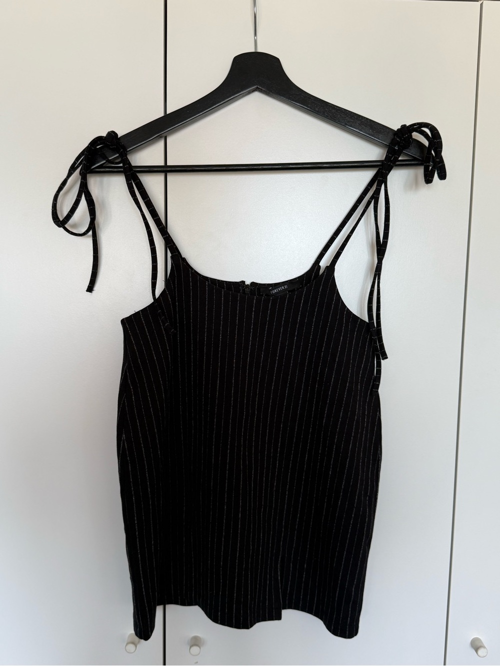 forever 21 black pinstripe tie tank top size s